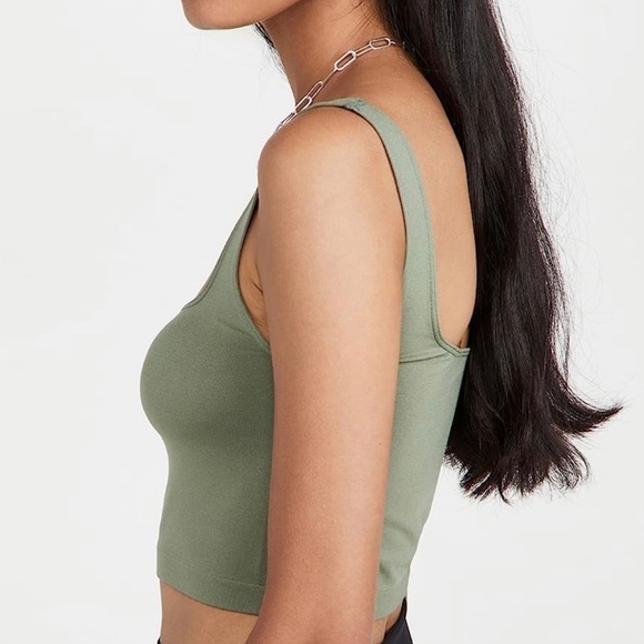 Free People Scoop Neck Crop Army Green Size XS / S NWT - Picture 5 of 8